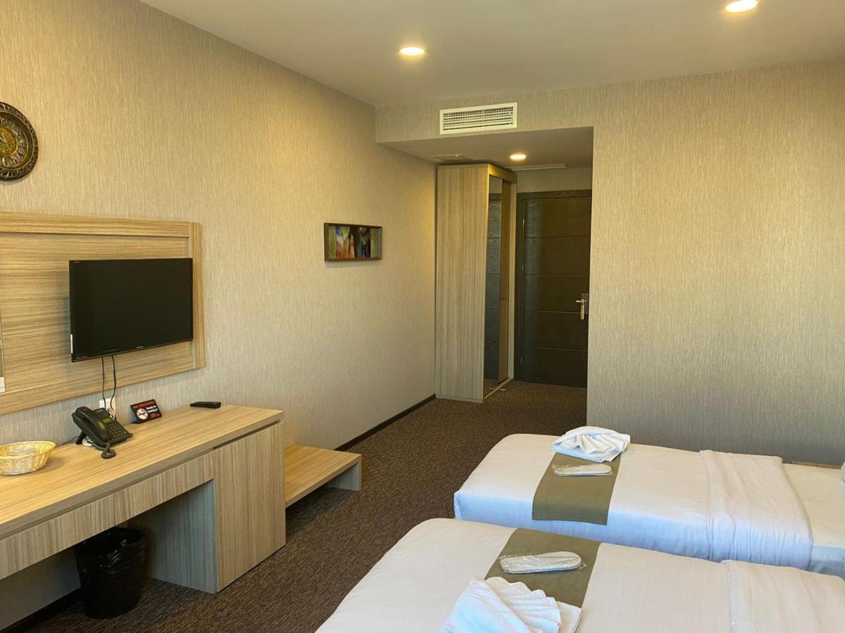 Tbt Hotel Tbilisi Bagian luar foto